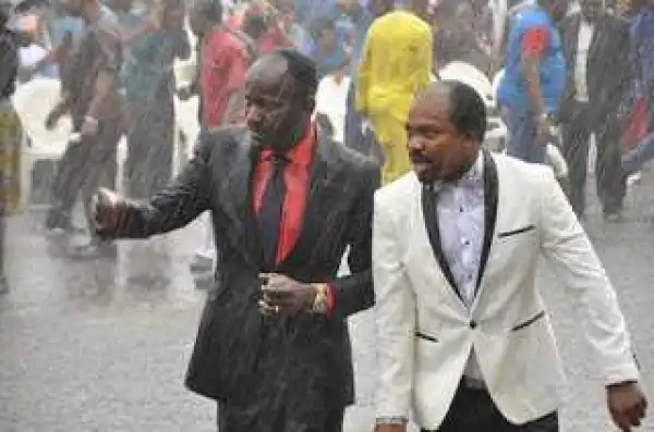 Apostle Suleman Preaches Under The Rain In Lagos (Photos)